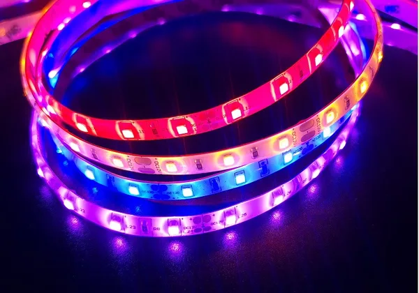 SMD 3528 60 pcs/m Water Resistant 4.8W/m 12V