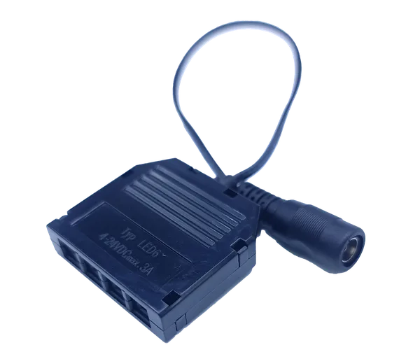 4 Ports DC Hub Black